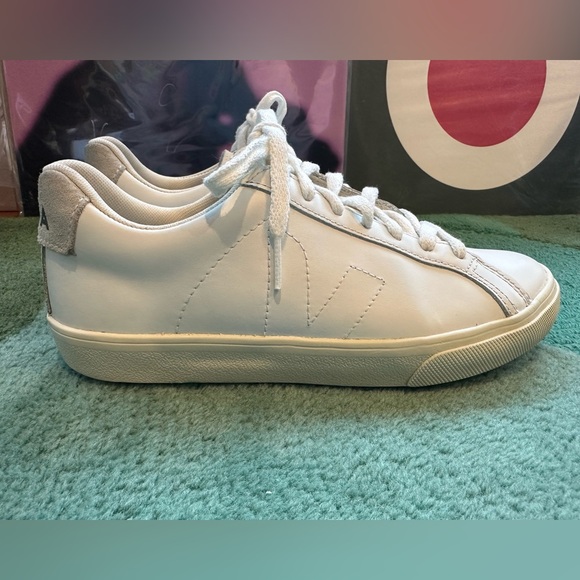 Veja EXCELLENT Esplar bright white leather stitched logo low top sneaker -5 - Picture 5 of 16